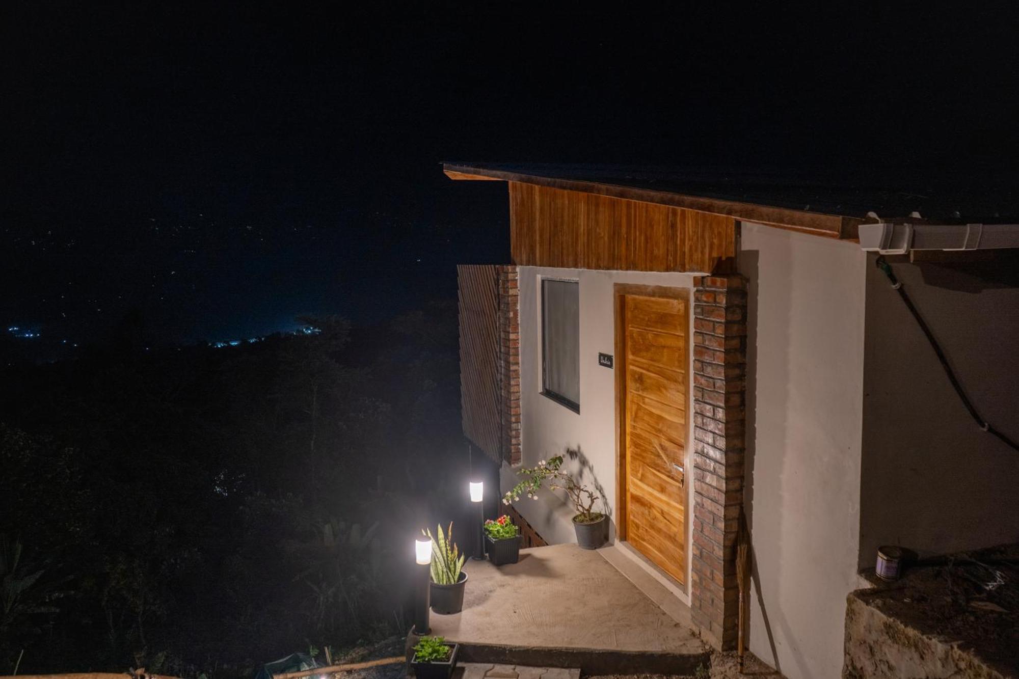 Cave Hill By Ferns Hotel Aizawl Ngoại thất bức ảnh